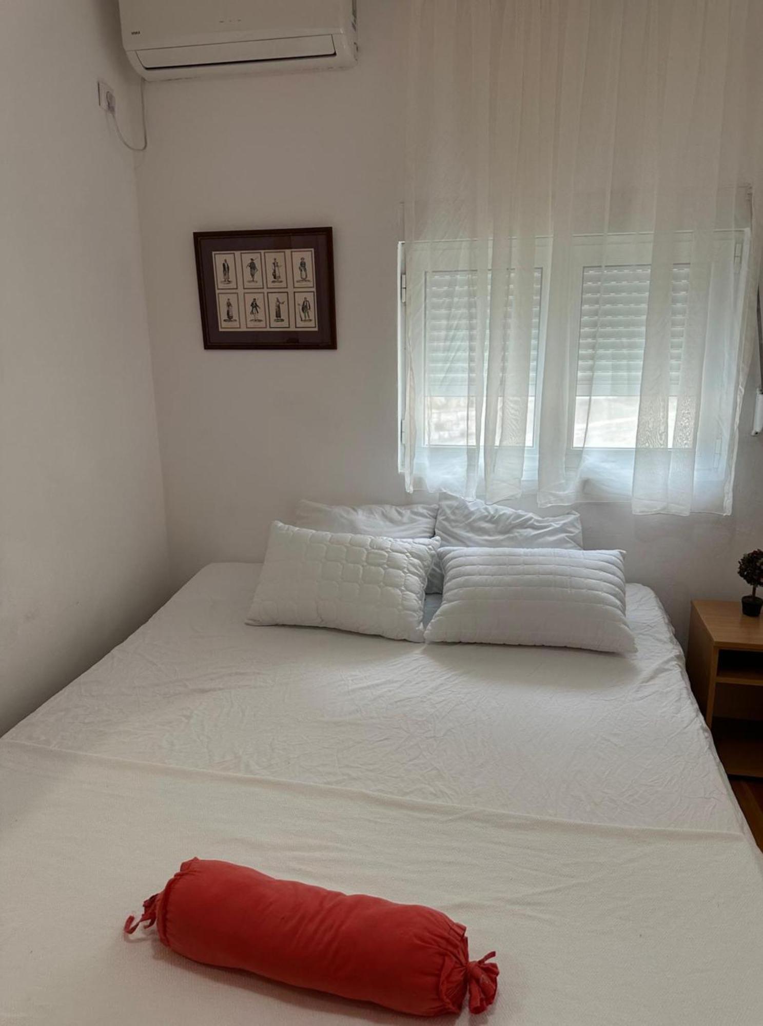 Themis Apart Hotel Котор Екстериор снимка