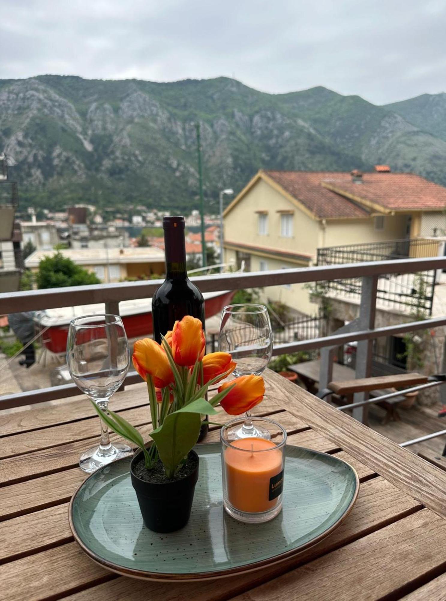 Themis Apart Hotel Котор Екстериор снимка