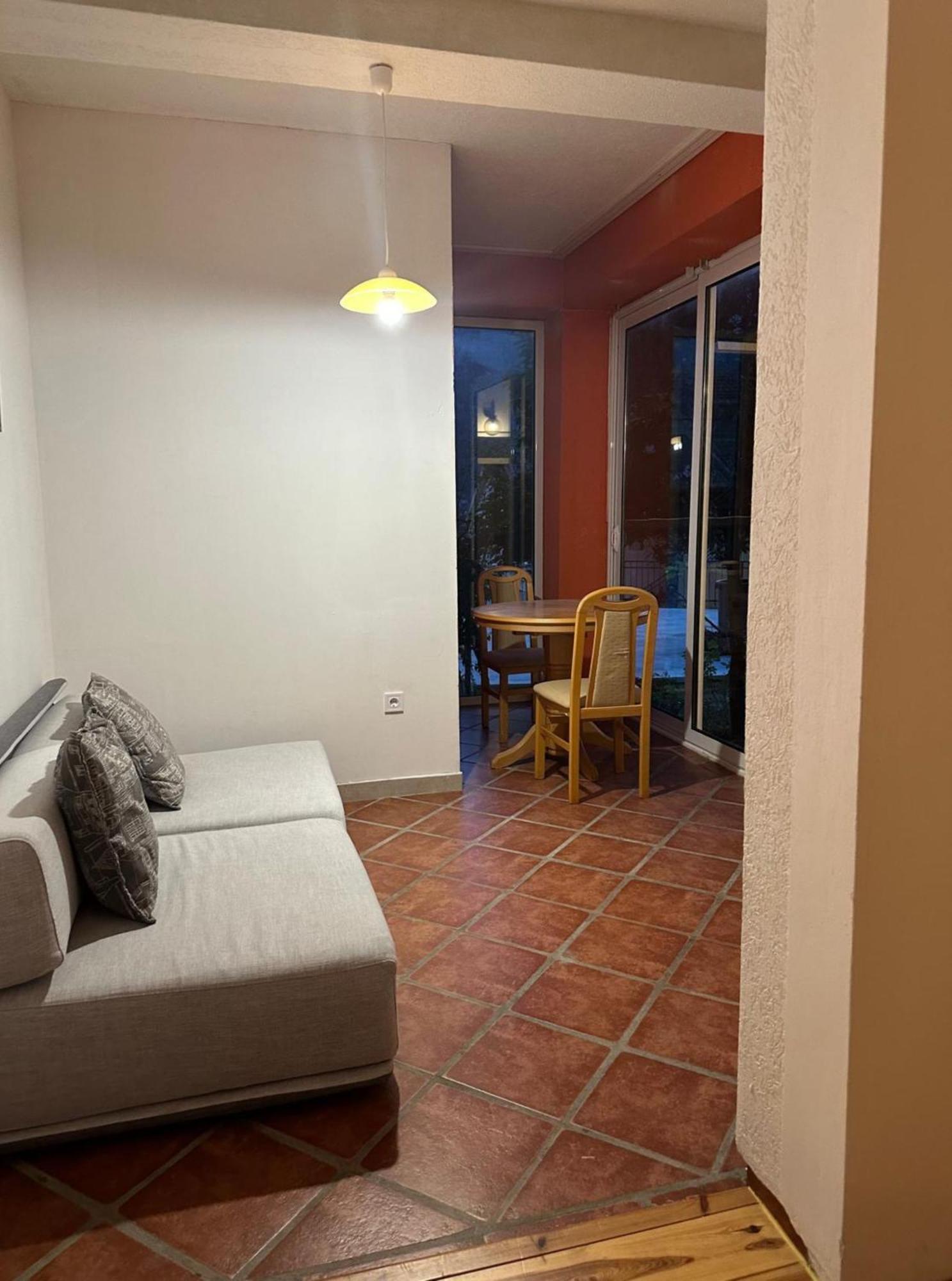 Themis Apart Hotel Котор Екстериор снимка